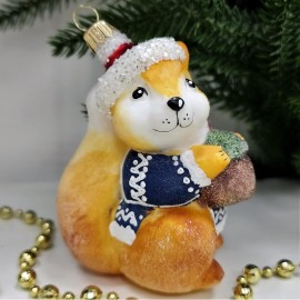  Белочка с орехом
